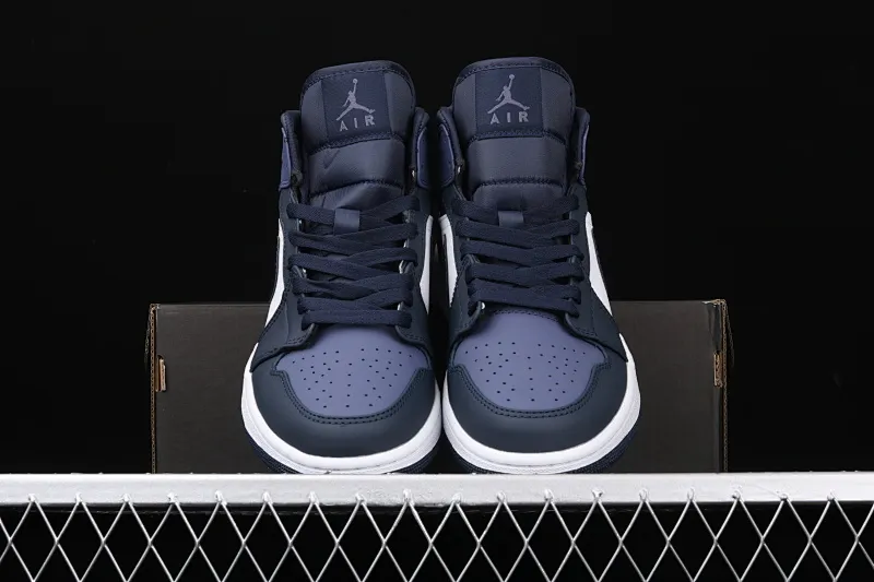 All categories Air Jordan Jordan series basketball shoes Air Jordan 1 Mid Air Jordan 1 Mid AJ1 Joe 1 fashion casual black and blue basketball shoes 554724-445